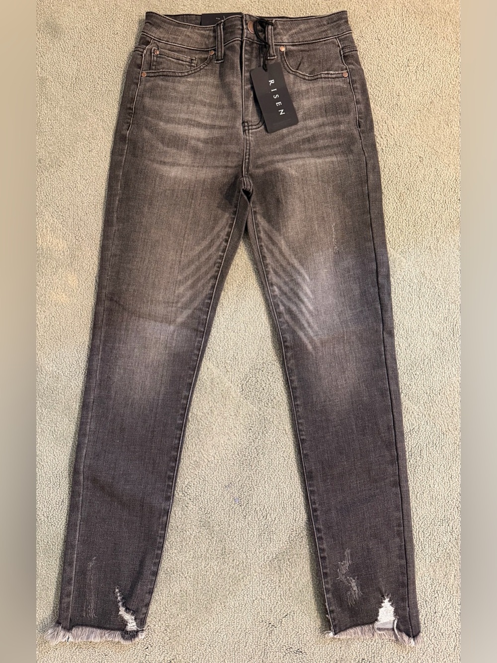 Risen Women’s Gray Skinny Jeans — Washed Gray Stretch NWT- size 1/25